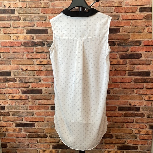 Blizzard Overwatch Classic Print Sleeveless Button up Blouse - Picture 6 of 10